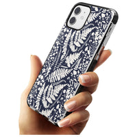 Fleurs sauvages et fougères sur fond bleu marine