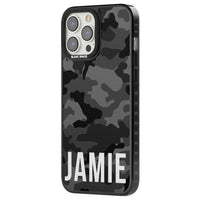 Personalisierter Name im schwarzen Camouflage-Muster (horizontal)