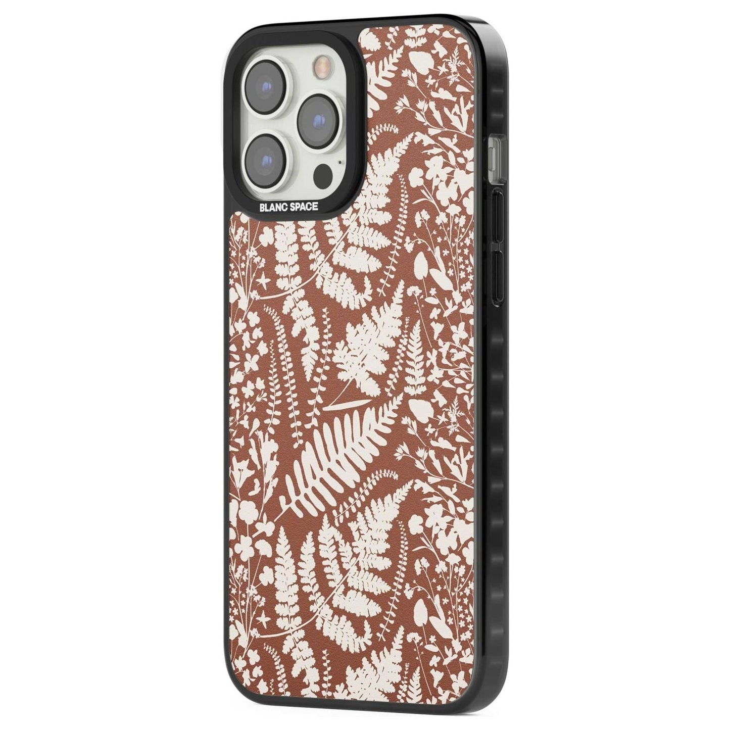 Fleurs sauvages et fougères sur terre cuite