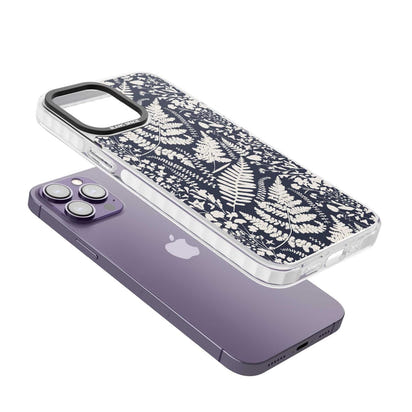 Fleurs sauvages et fougères sur fond bleu marine