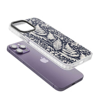 Fleurs sauvages et fougères sur fond bleu marine