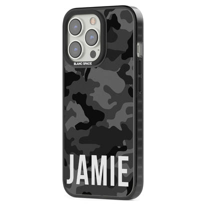 Personalisierter Name im schwarzen Camouflage-Muster (horizontal)