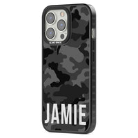 Personalisierter Name im schwarzen Camouflage-Muster (horizontal)
