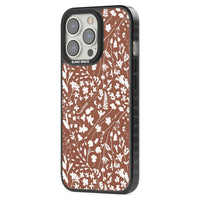 Bouquet de fleurs sauvages sur terre cuite