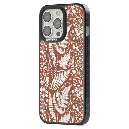 Fleurs sauvages et fougères sur terre cuite