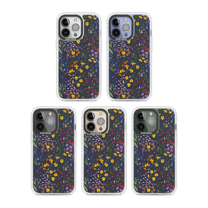 Grappe de feuilles de fleurs sauvages bleu marine