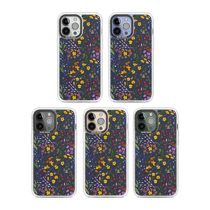 Grappe de feuilles de fleurs sauvages bleu marine