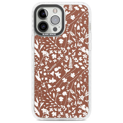 Bouquet de fleurs sauvages sur terre cuite