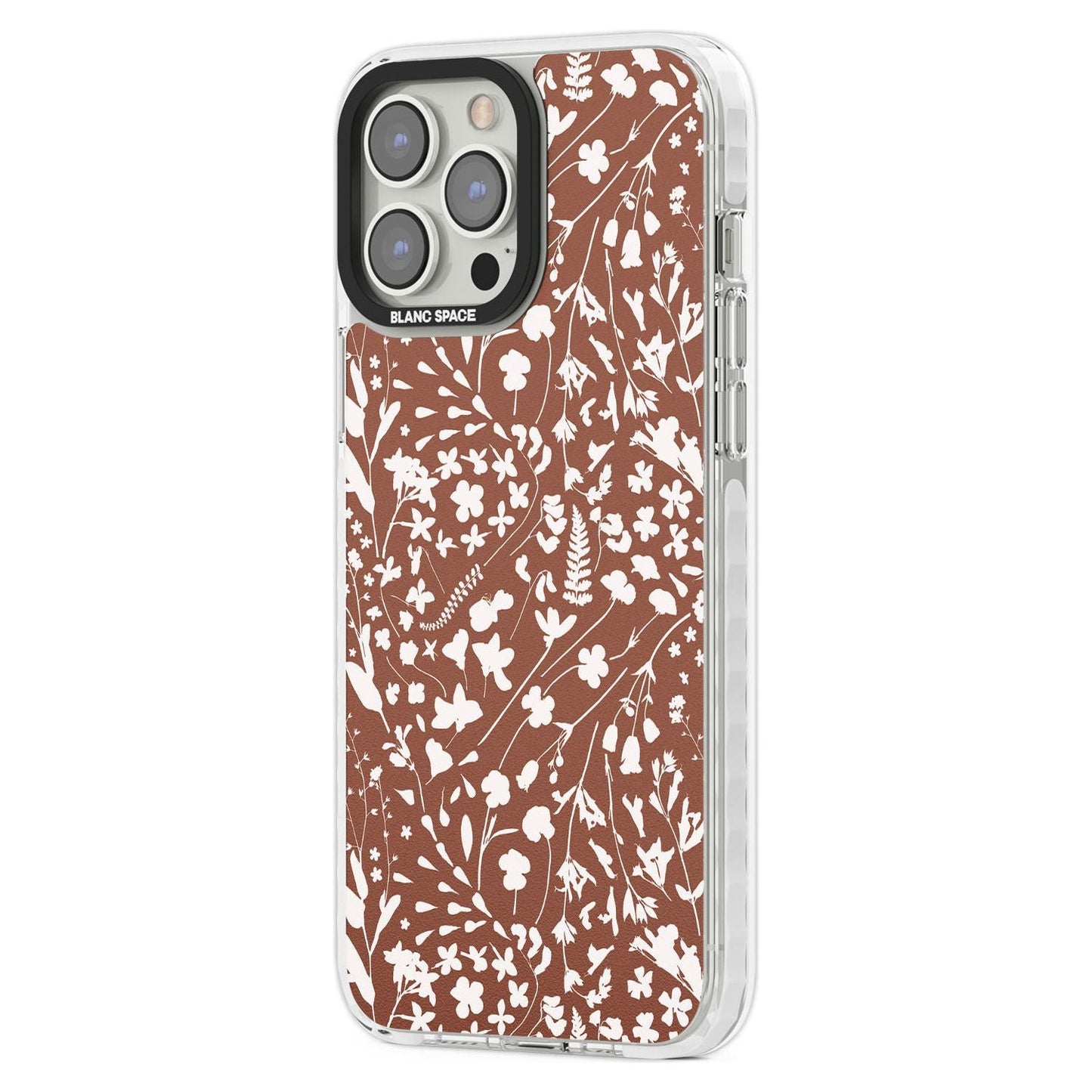 Bouquet de fleurs sauvages sur terre cuite