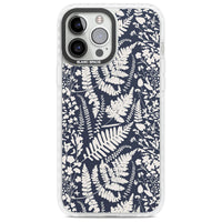 Fleurs sauvages et fougères sur fond bleu marine