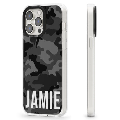 Personalisierter Name im schwarzen Camouflage-Muster (horizontal)