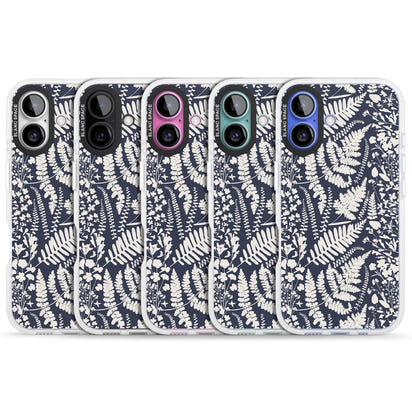 Fleurs sauvages et fougères sur fond bleu marine