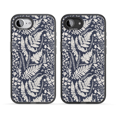 Fleurs sauvages et fougères sur fond bleu marine