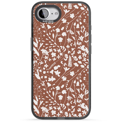 Bouquet de fleurs sauvages sur terre cuite