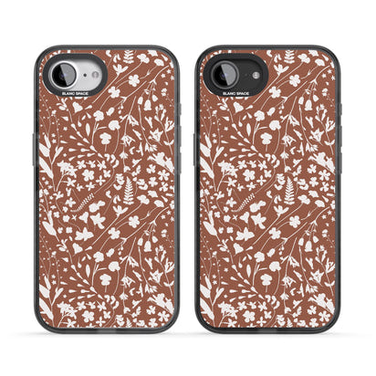 Bouquet de fleurs sauvages sur terre cuite