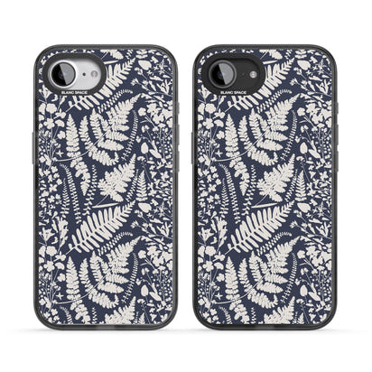 Fleurs sauvages et fougères sur fond bleu marine