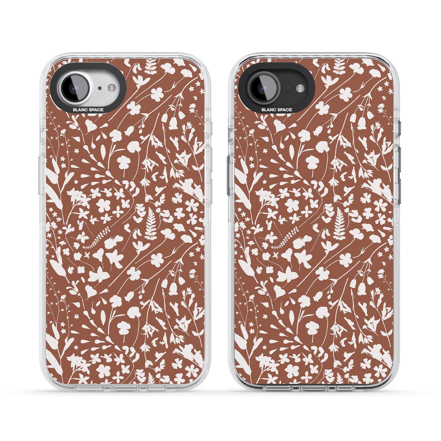 Bouquet de fleurs sauvages sur terre cuite