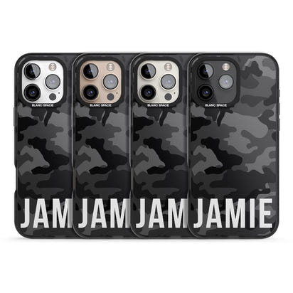 Personalisierter Name im schwarzen Camouflage-Muster (horizontal)