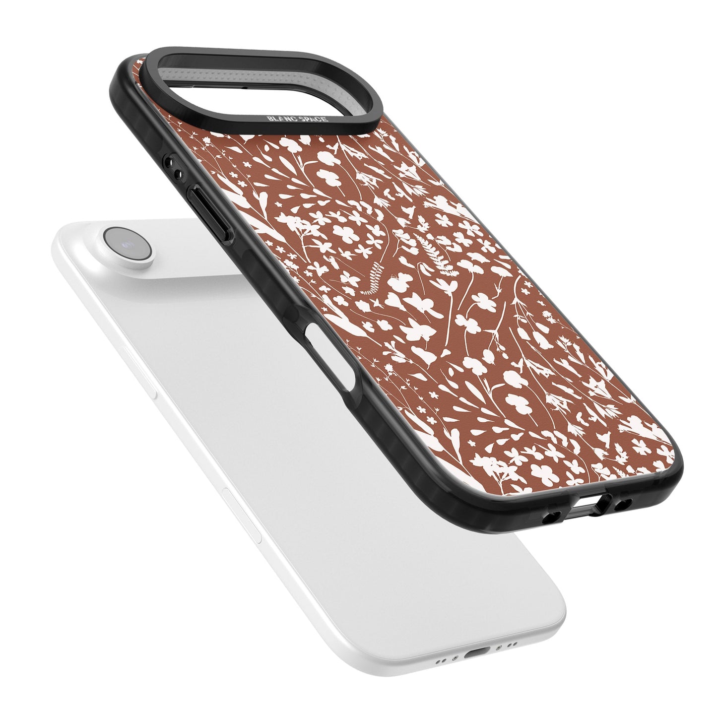 Bouquet de fleurs sauvages sur terre cuite