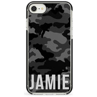 Personalisierter Name im schwarzen Camouflage-Muster (horizontal)