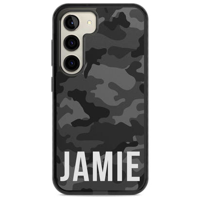 Personalisierter Name im schwarzen Camouflage-Muster (horizontal)