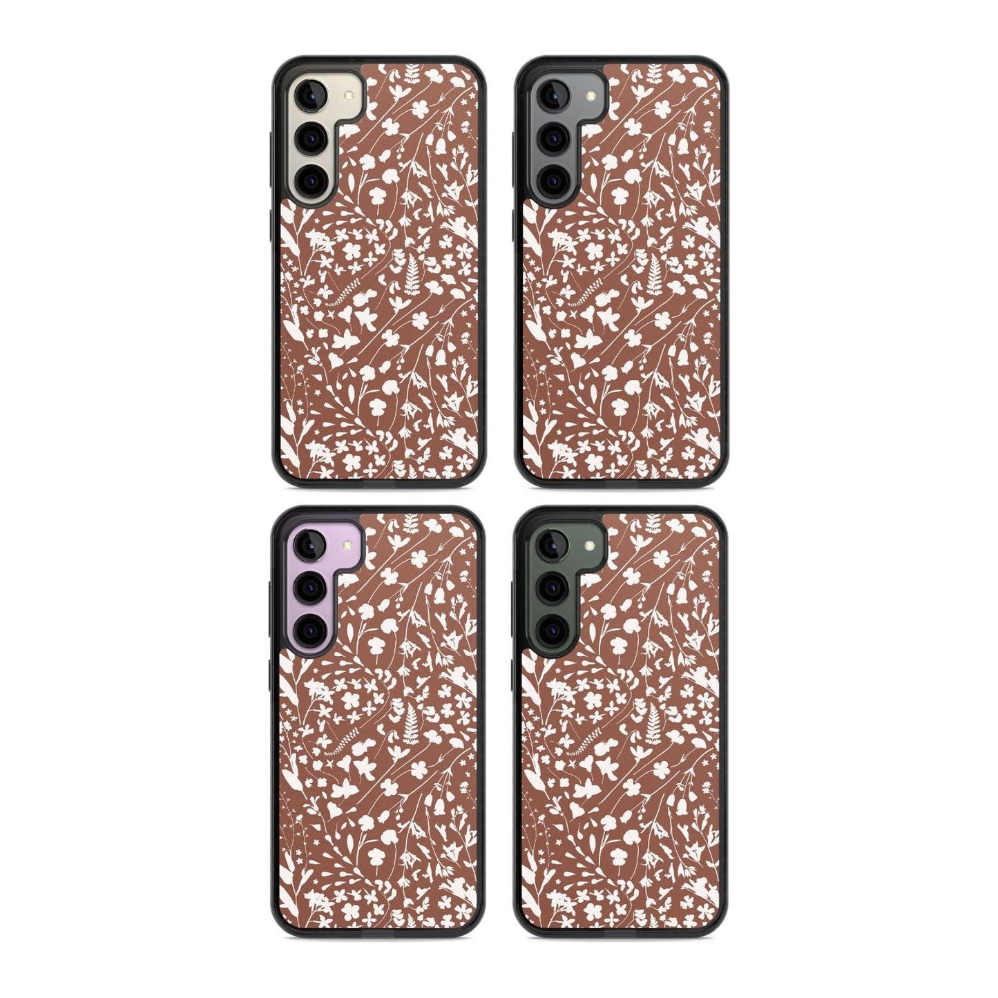 Bouquet de fleurs sauvages sur terre cuite