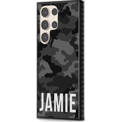 Personalisierter Name im schwarzen Camouflage-Muster (horizontal)