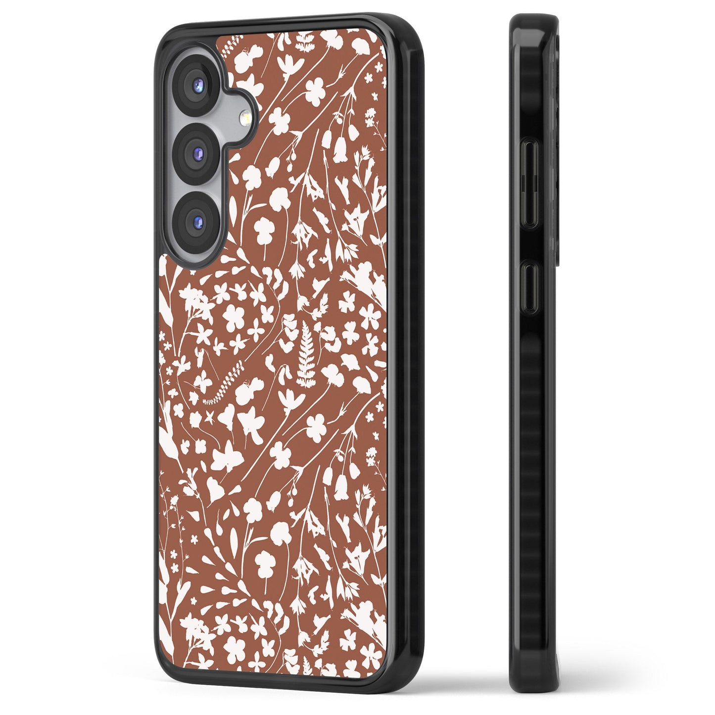 Bouquet de fleurs sauvages sur terre cuite