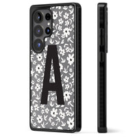 Initiale en gras personnalisée et florale